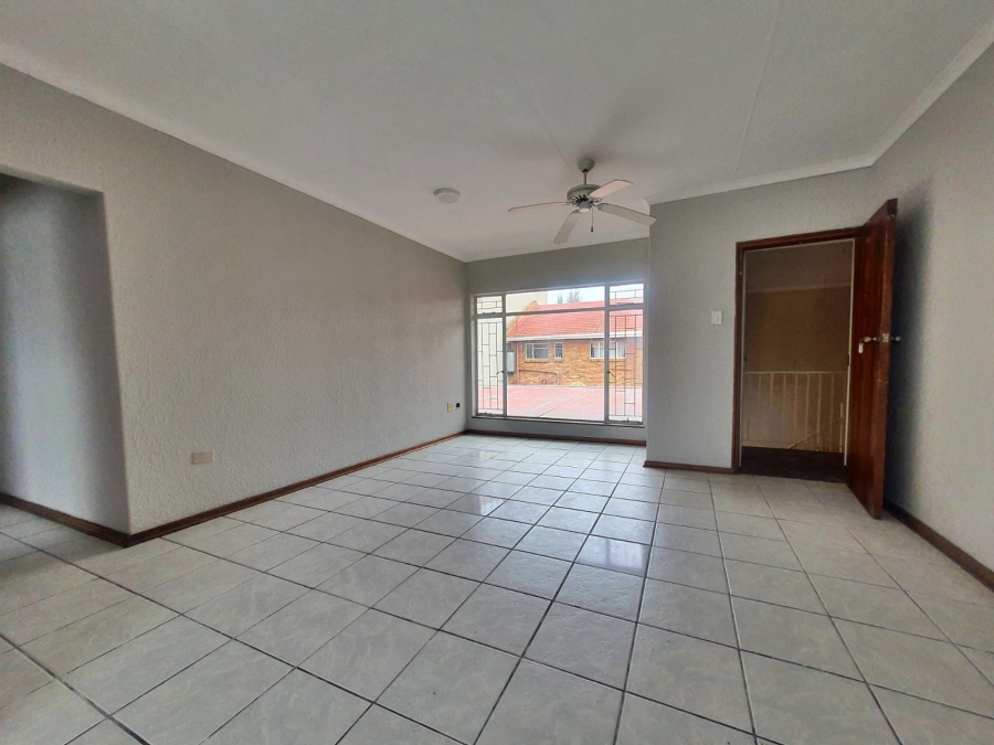 2 Bedroom Property for Sale in Potchefstroom North West